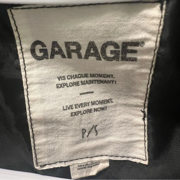 GARAGE Black and White Crop Windbreaker Jacket | Striped Sleeves | Size Small - Picture 4 of 10